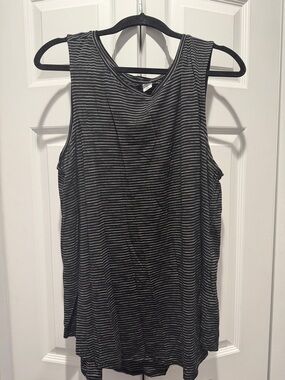 Striped Black & White Sleeveless Women's Tank Top